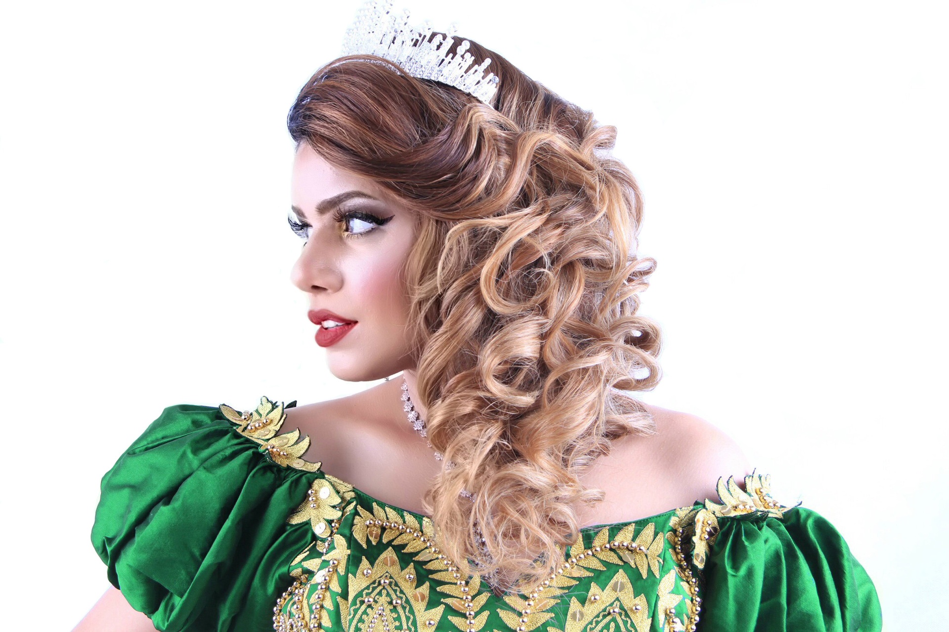Bridal Elegance — Reemo